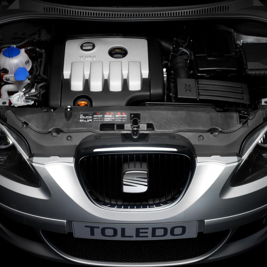  Seat Toledo 2004 года  (фото 8 из 110)